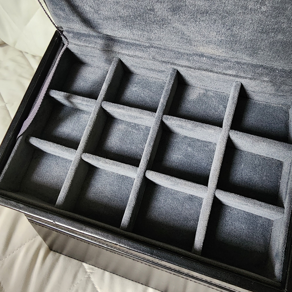 GUC ✅️ Jewelry Tray Organizer Box - Picture 5 of 7